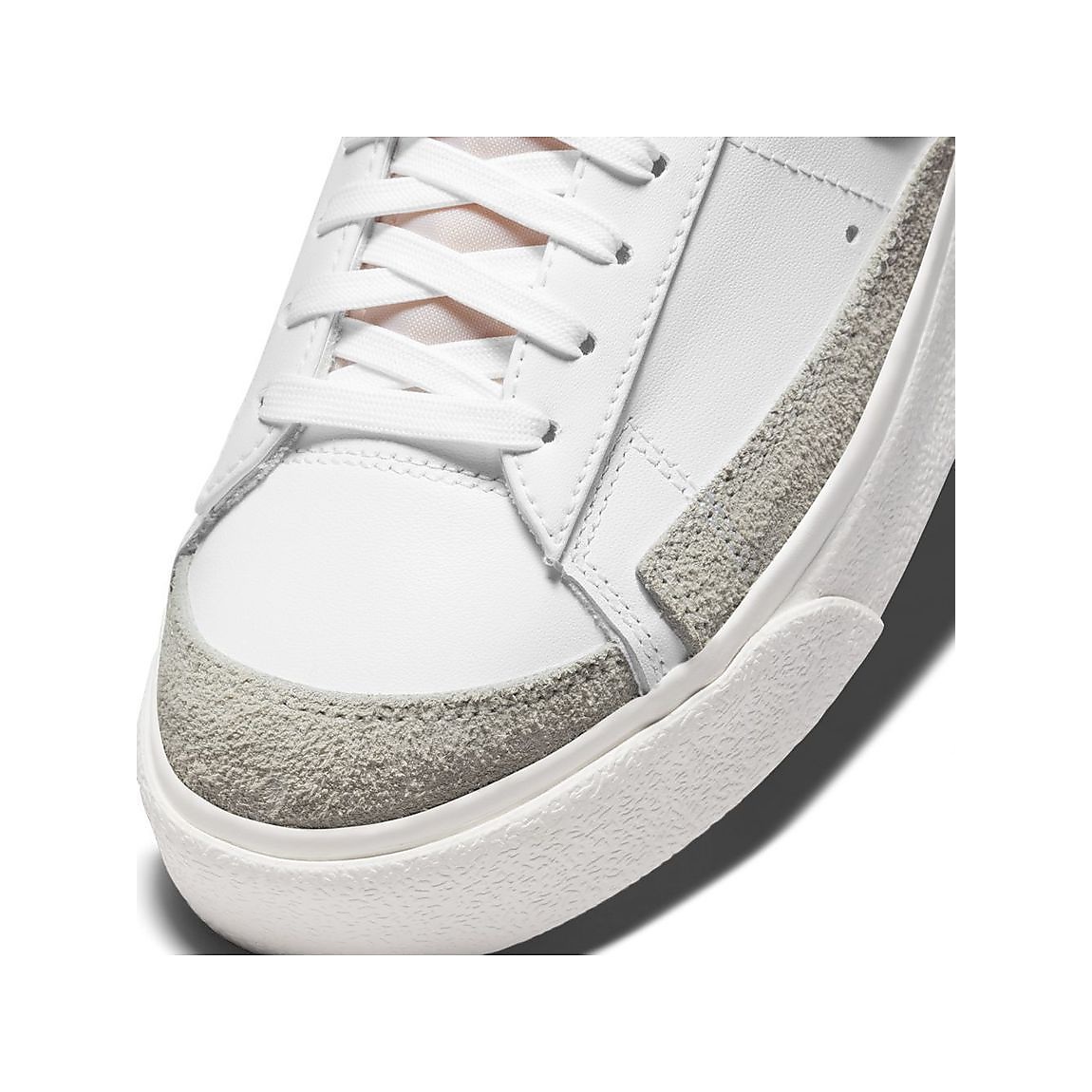 ナイキ ウィメンズ ブレーザー LOW プラットフォーム