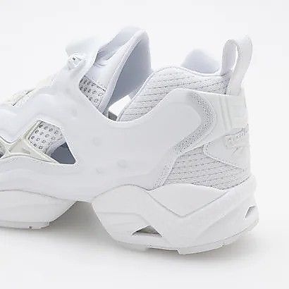 インスタポンプフューリー  95 / INSTAPUMP FURY 95  （フットウェアホワイト）