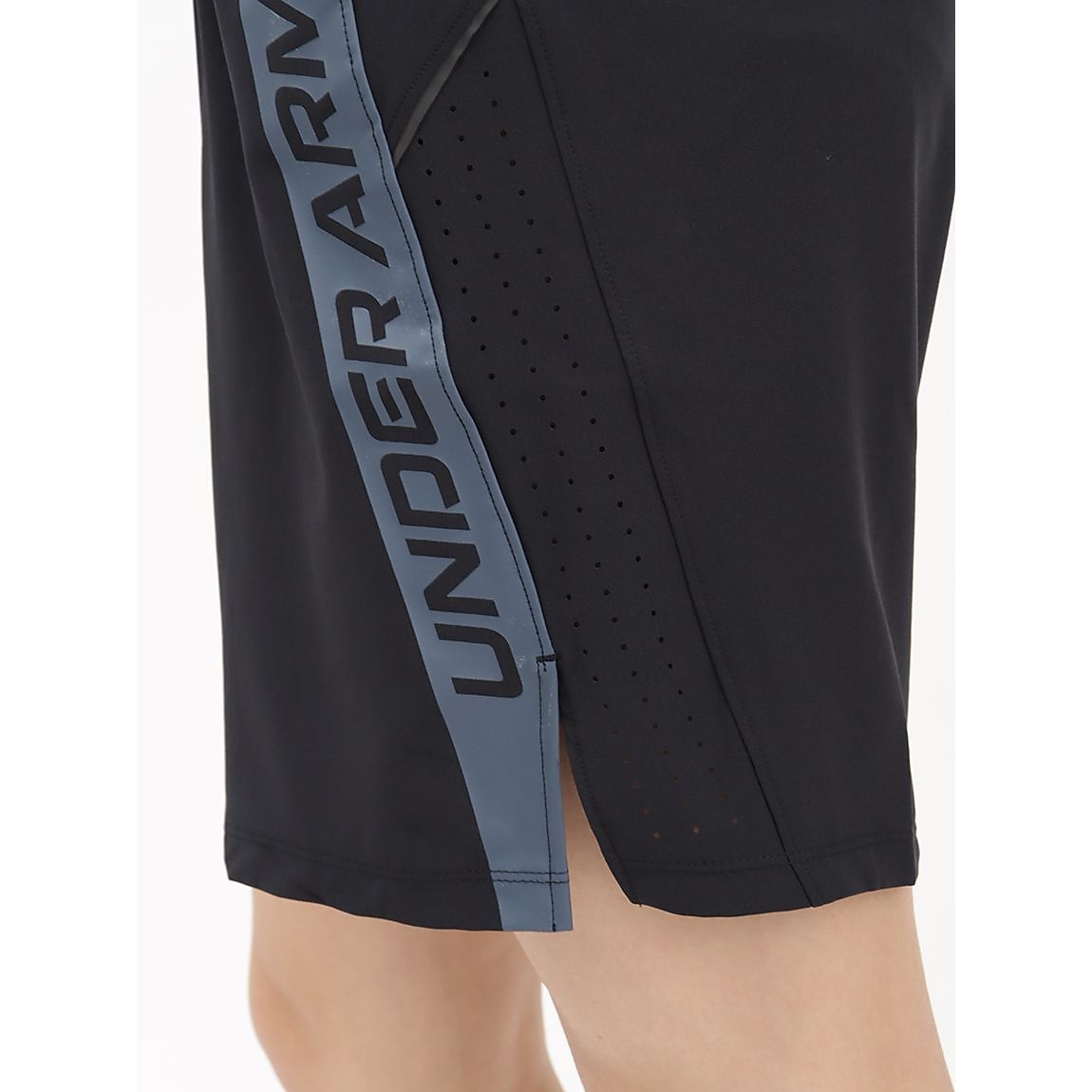 UA LAUNCH ELITE 7 SHORT