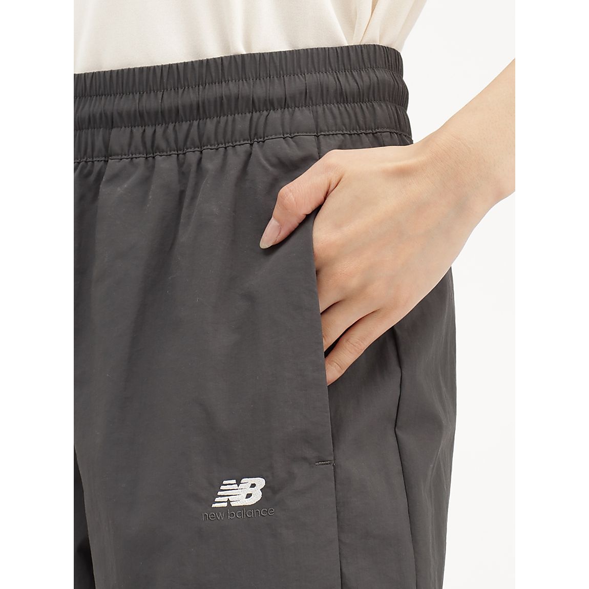 NB ATHLETICS ウーブンパンツ