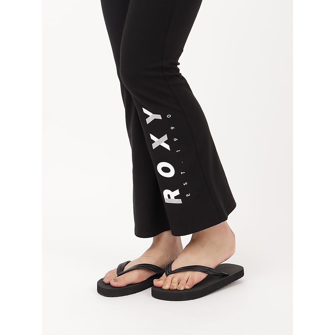 SHUFFLE BEAT FLARE LEGGINGS