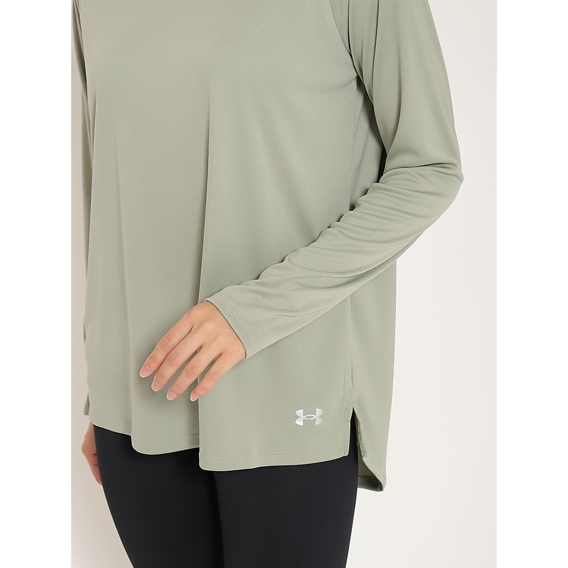 UA TECH LONGSLEEVE T-SHIRT
