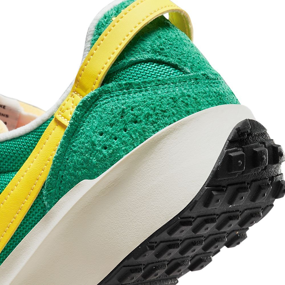 ナイキ ウィメンズ ワッフル デビュー ビンテージ