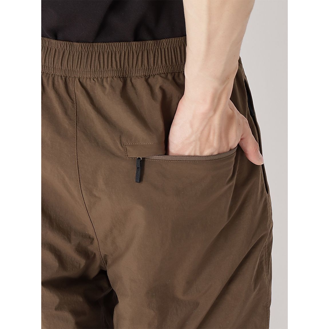 Versatile Nomad Pant (バーサタイルノマドパンツ)