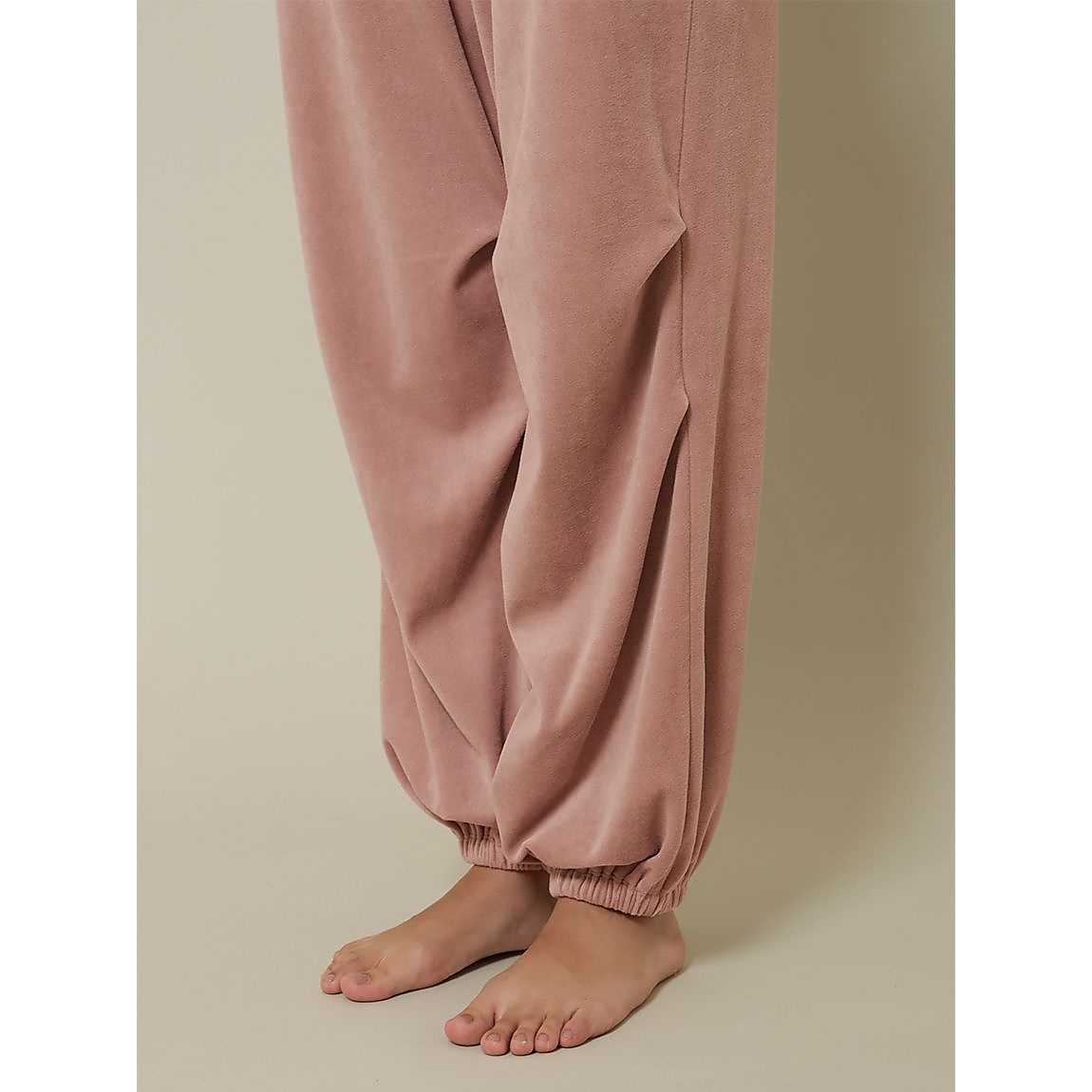 コンパクトベロアワイドパンツ