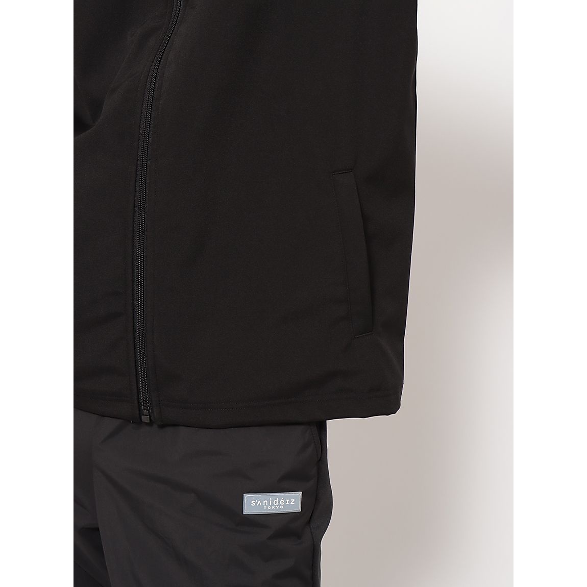 トリコットボンディング防風フーディジャケット UNISEX