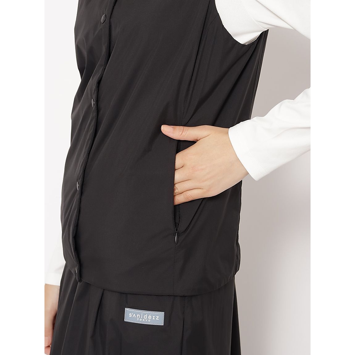 トリニティエアリー ノーカラーベスト LADIES