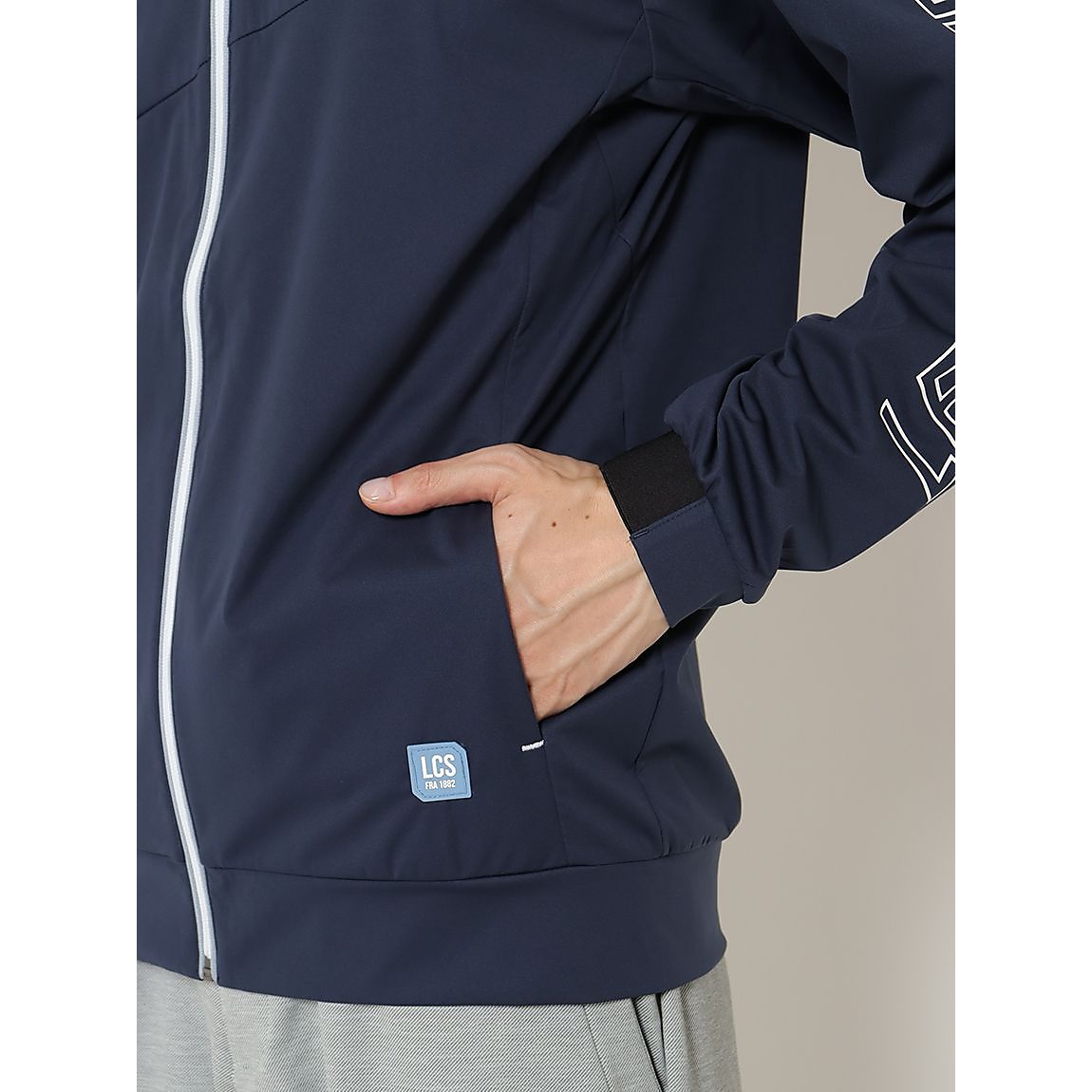 【ストレッチフォーサー】フード付きカットソー