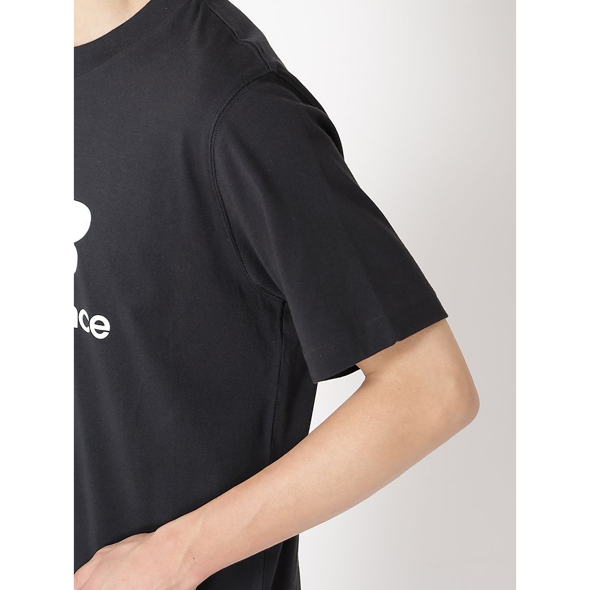 New Balance Stacked Logo ショートスリーブTシャツ