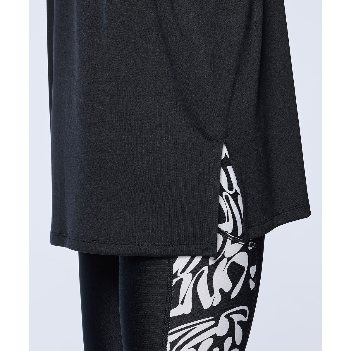 UA TECH OVERSIZE SHORT SLEEVE T-SHIRT