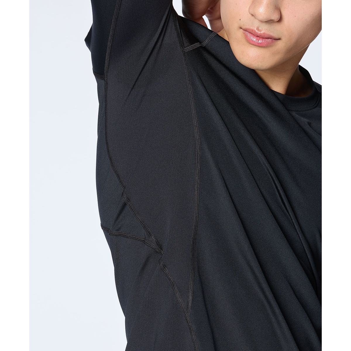 UA HG Fitted LS Crew NV