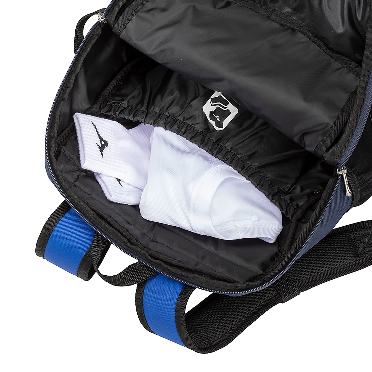 サッカーバックパック16L