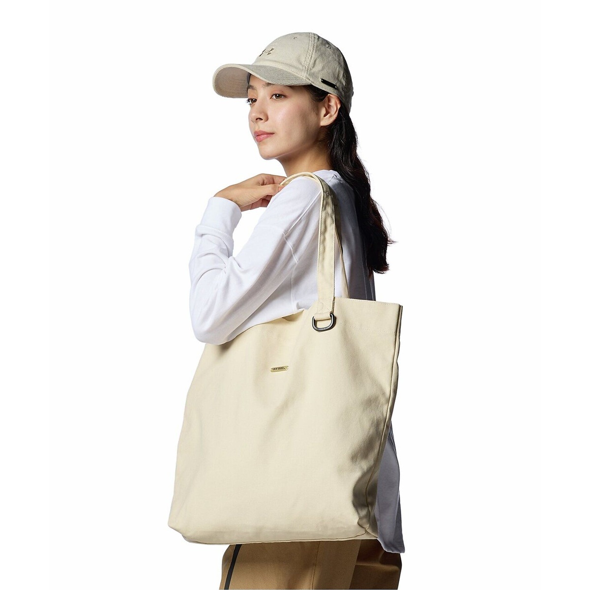 UA CANVAS TOTE BAG