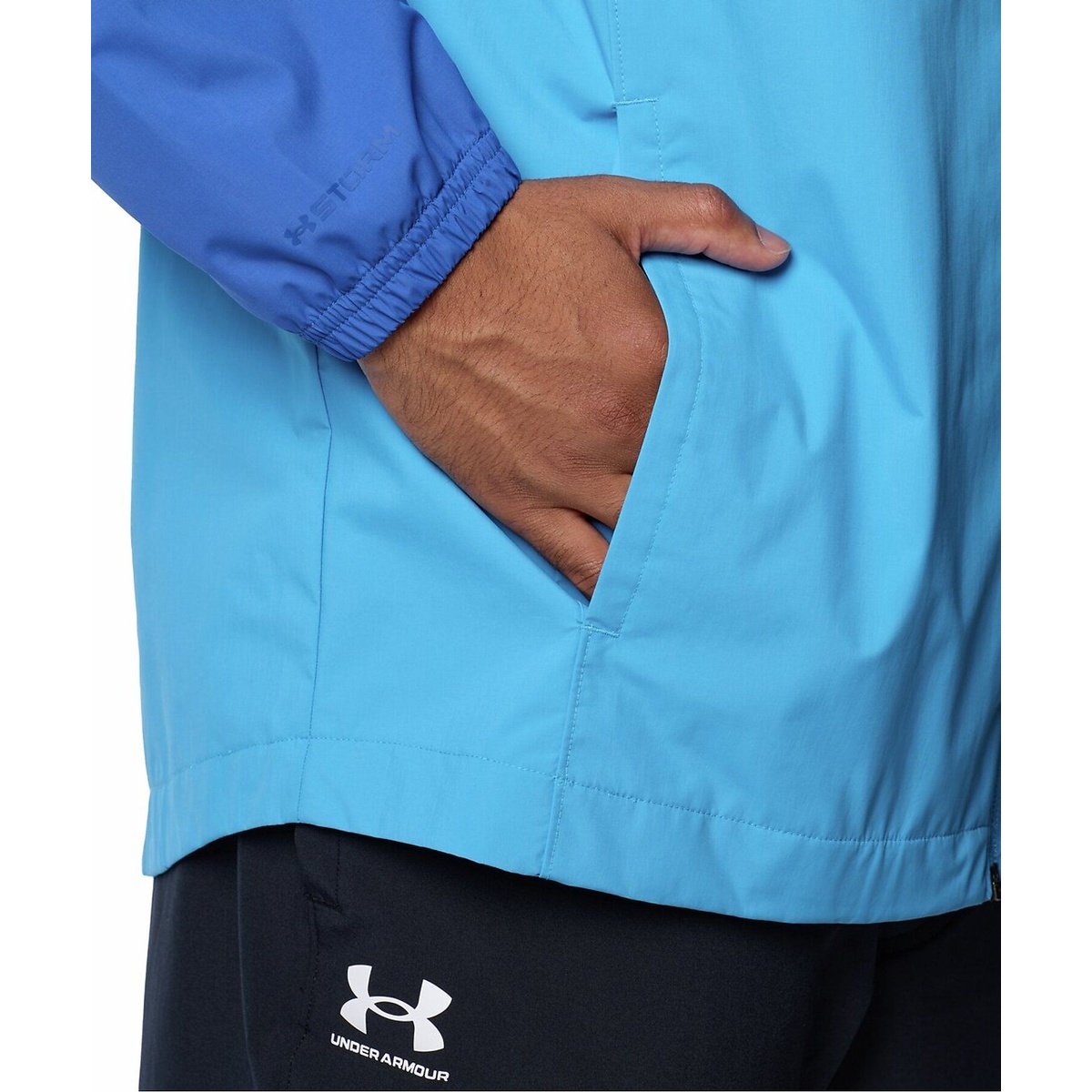 UA ESSENTIAL STORM JACKET
