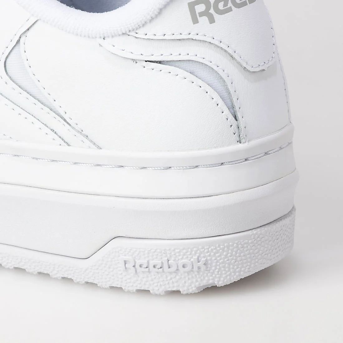 クラブシー エクストラ / Club C Extra (フットウェアホワイト)