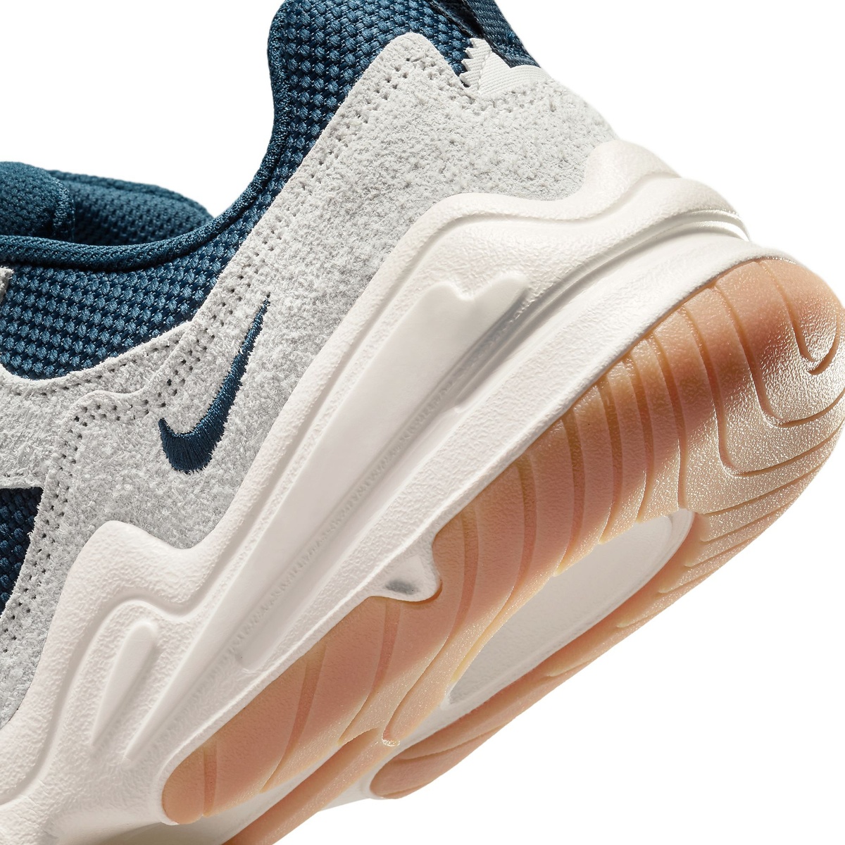 ナイキ ウィメンズ テック ヘラ