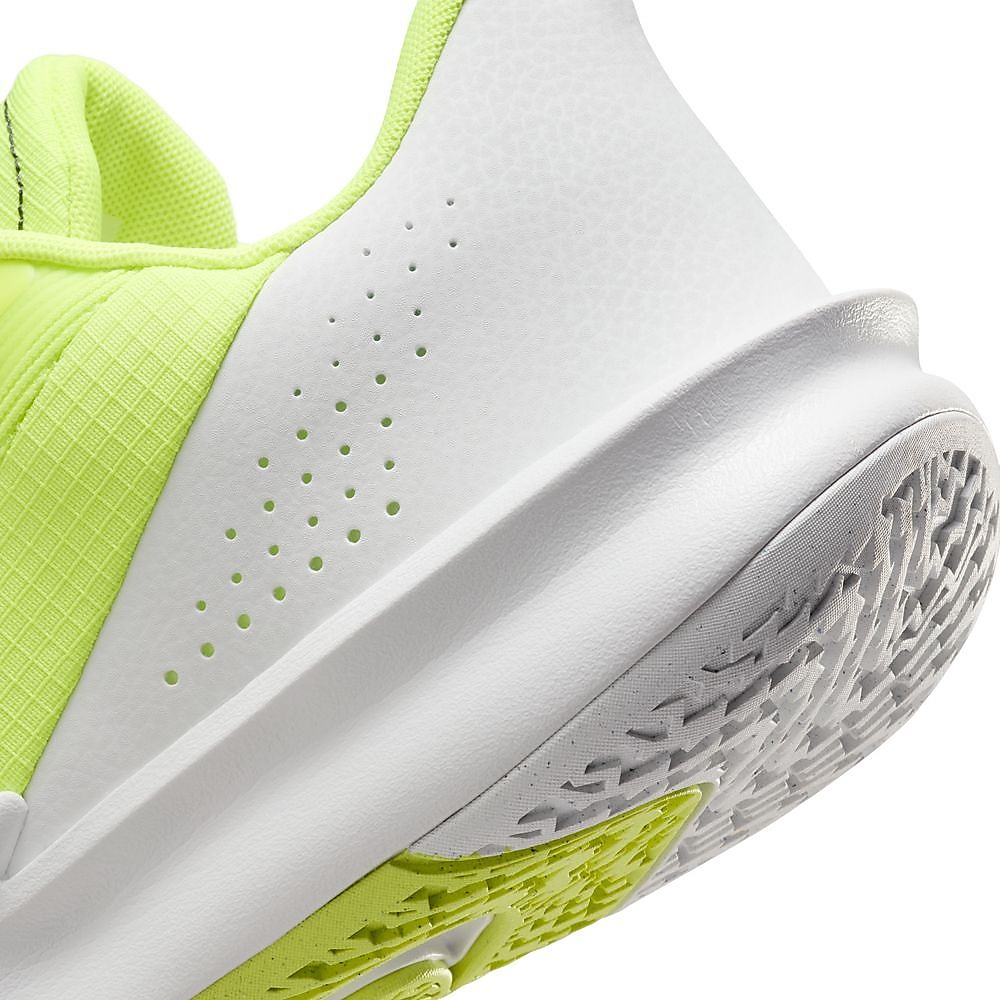 ナイキ プレシジョン VII