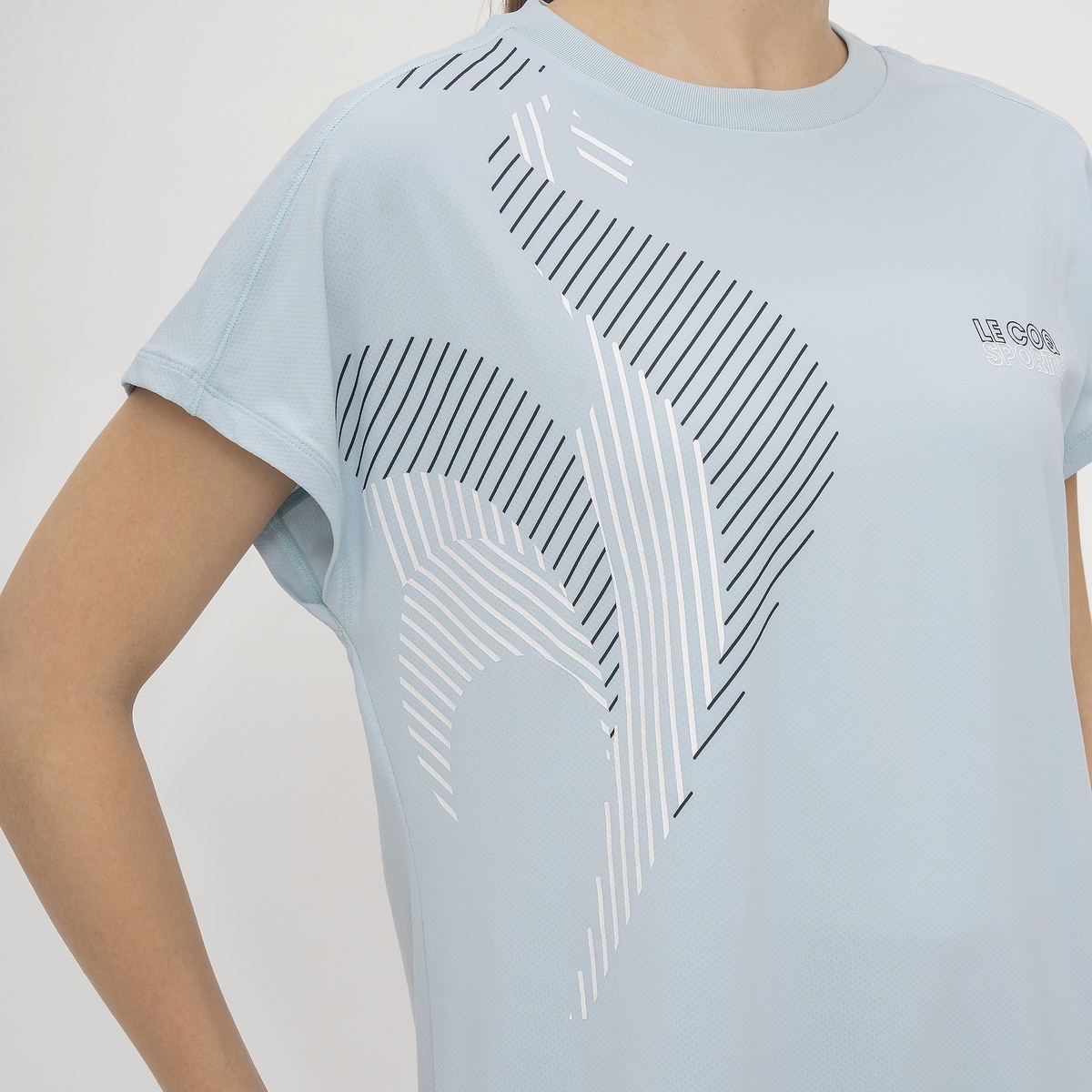 接触冷感フレンチスリーブシャツ