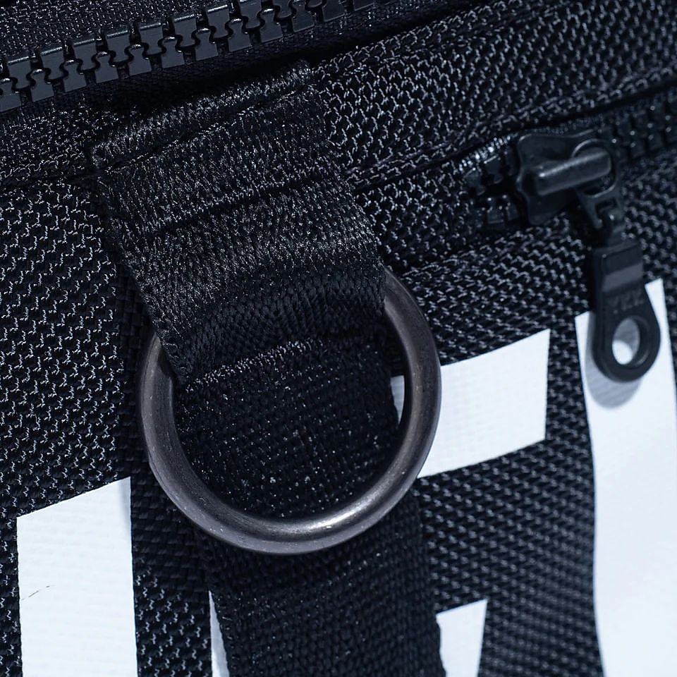 WAIST BAG NEW ERA BLK WHI 251