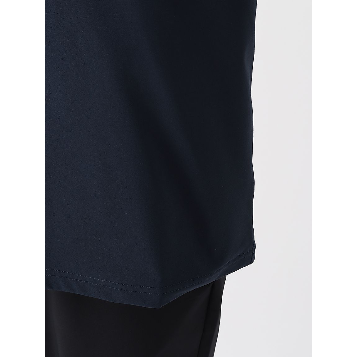 ヘランカ 長袖Tシャツ