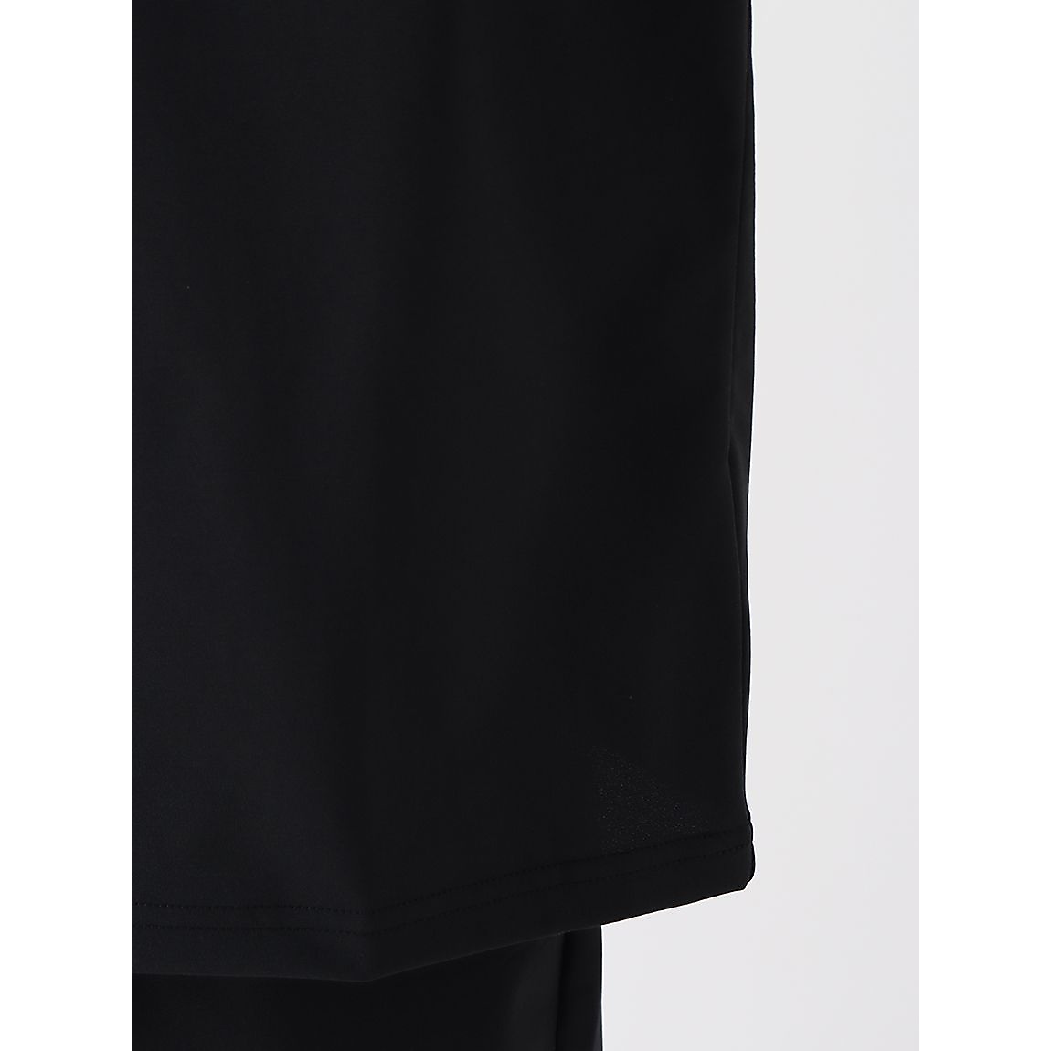 ヘランカ 長袖Tシャツ