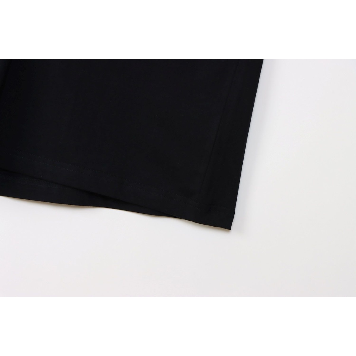 ショートスリーブTシャツ(SHORT SLEEVE T-SHIRT)