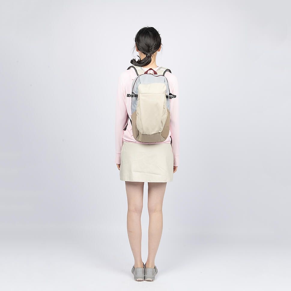 ハイキングバックパック20LBEG