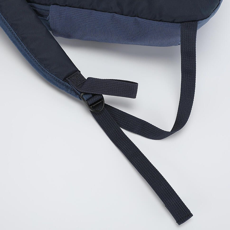 ハイキングバックパック10LBLU