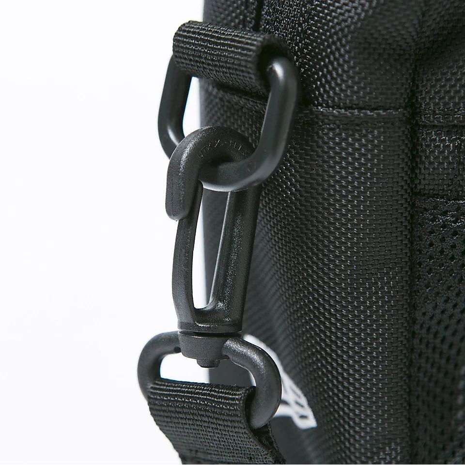 SHOULDER POUCH L BLK 251