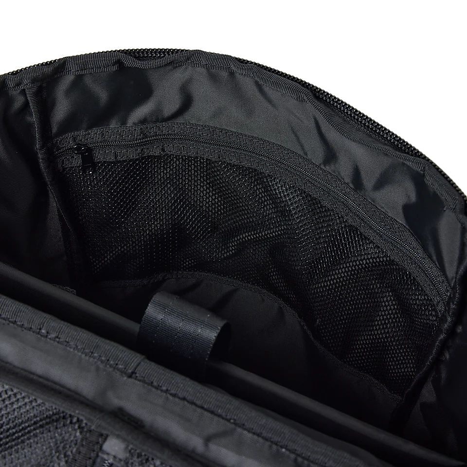 BOX PACK TPU NE LOGO BLK 251