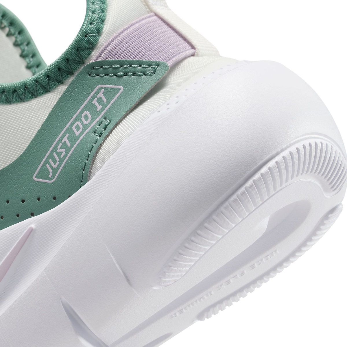 ナイキ フレックス ランナー 4 PS