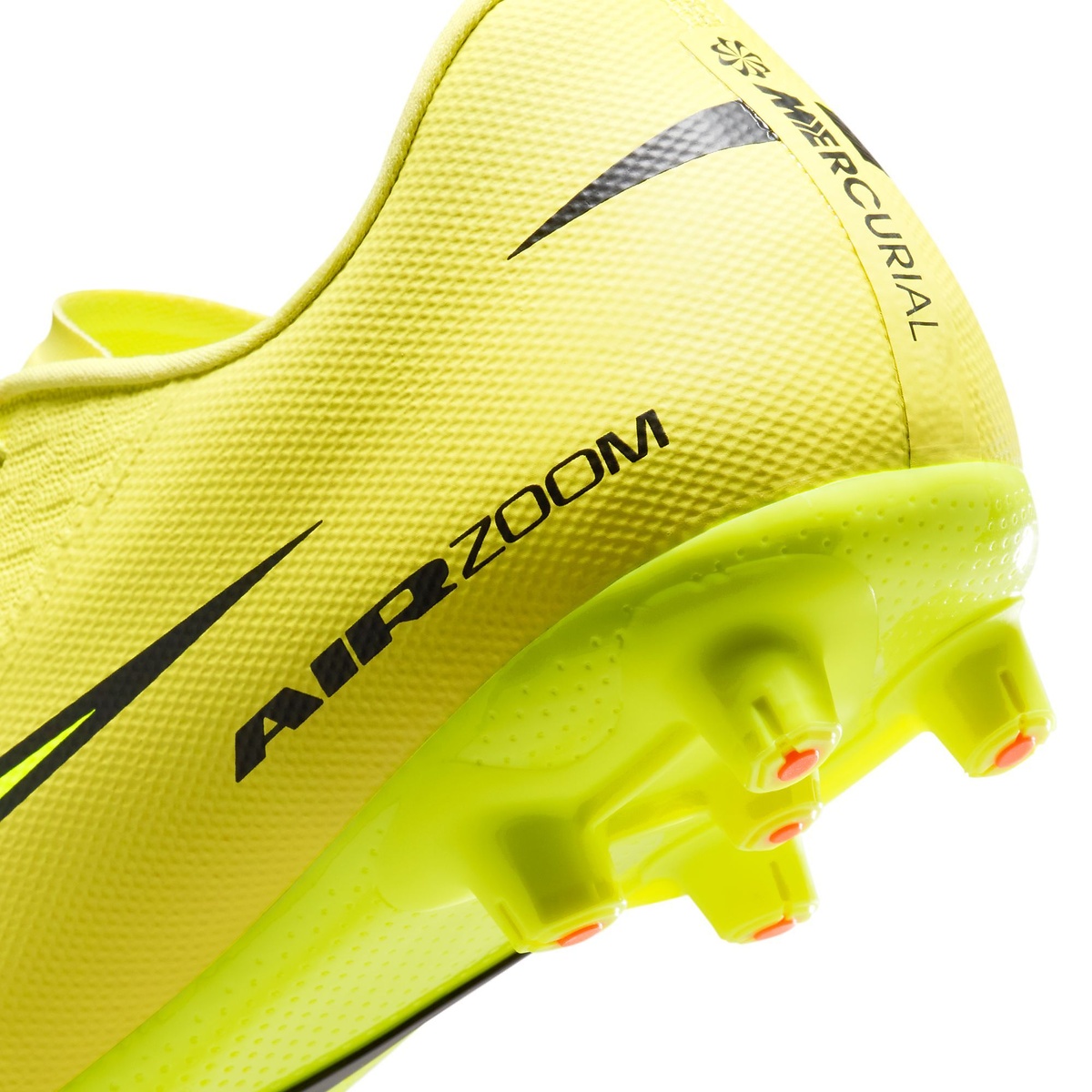 ナイキ ズーム ヴェイパー 16 アカデミー HG