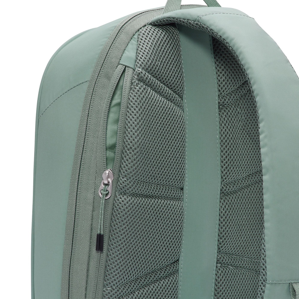 ナイキ NSW コミュート スリング バッグ