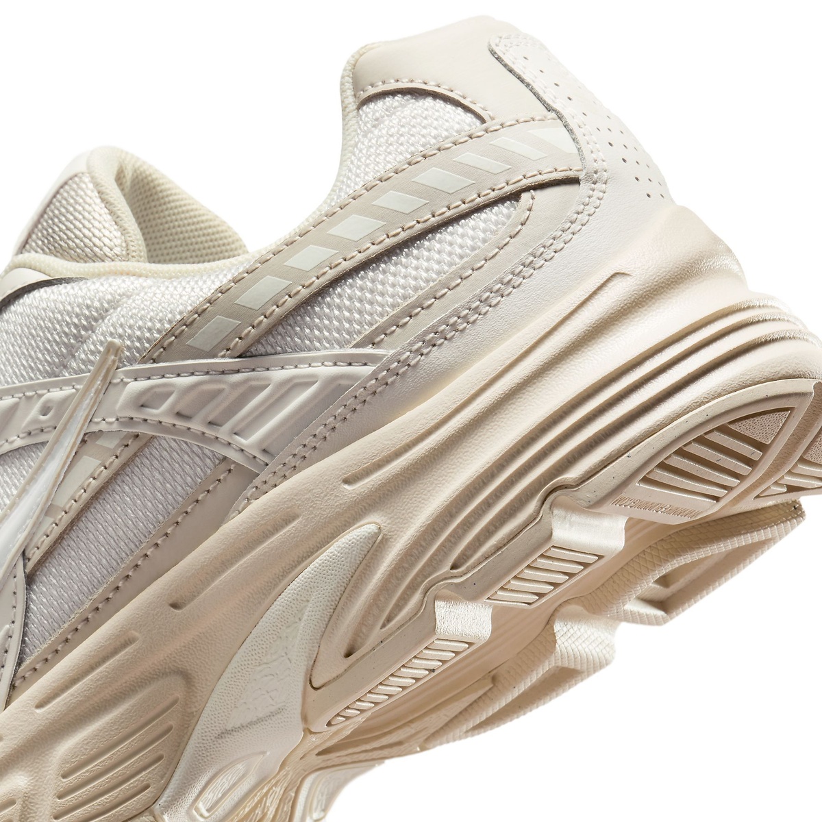 ナイキ ウィメンズ イニシエーター