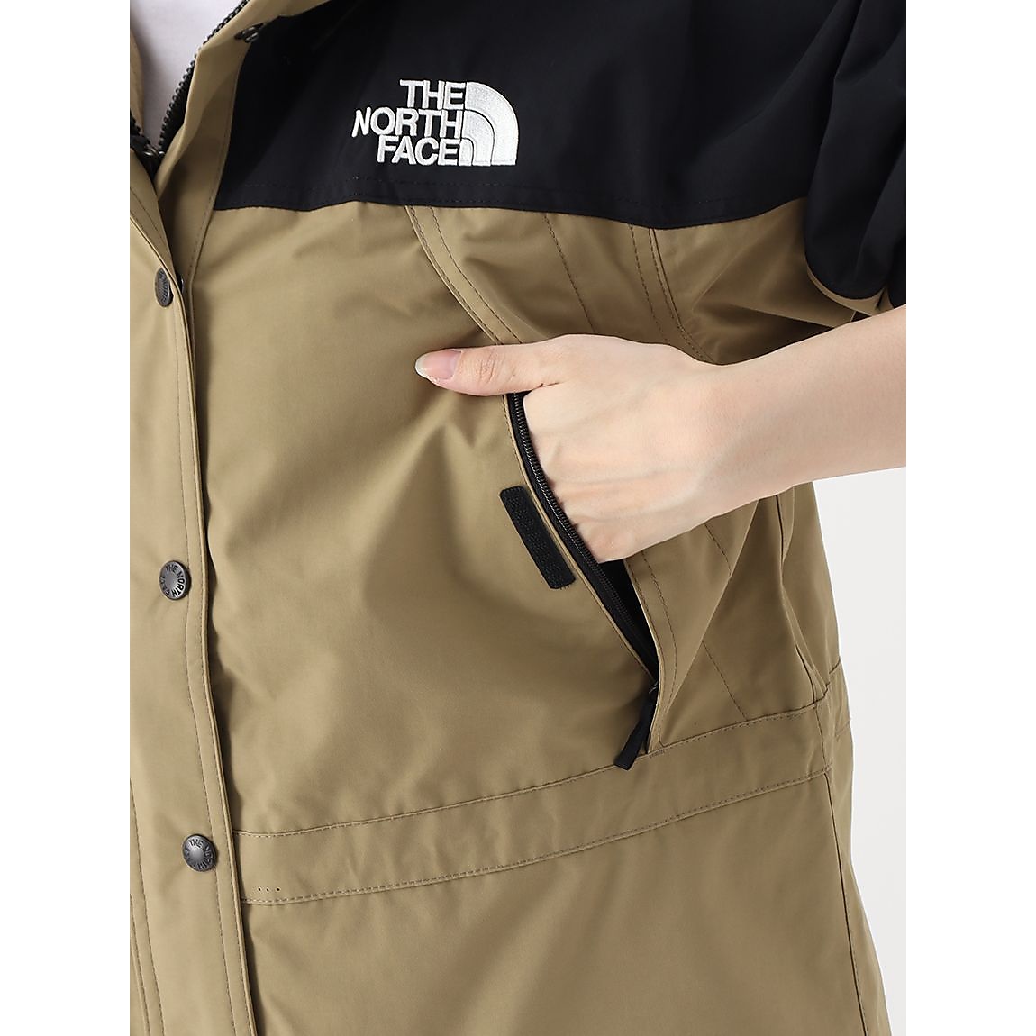 Mountain Light Jacket　 (マウンテンライトジャケット)