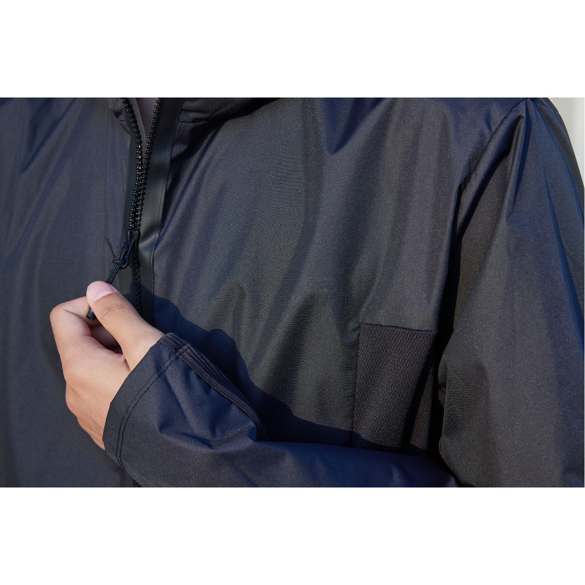 防水ウインドブレーカー BREATH