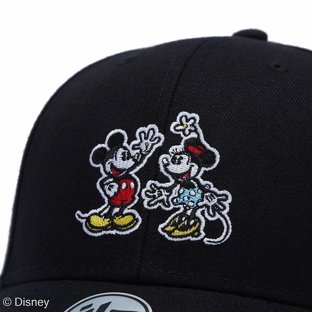 47A MVP-DIS-MANDM-STAND1-WB