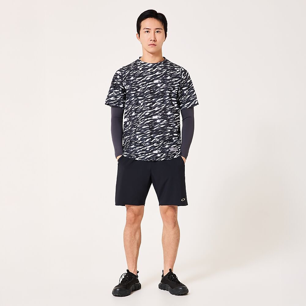 STRIKING AIRY SS GRAPHIC TEE 9.0