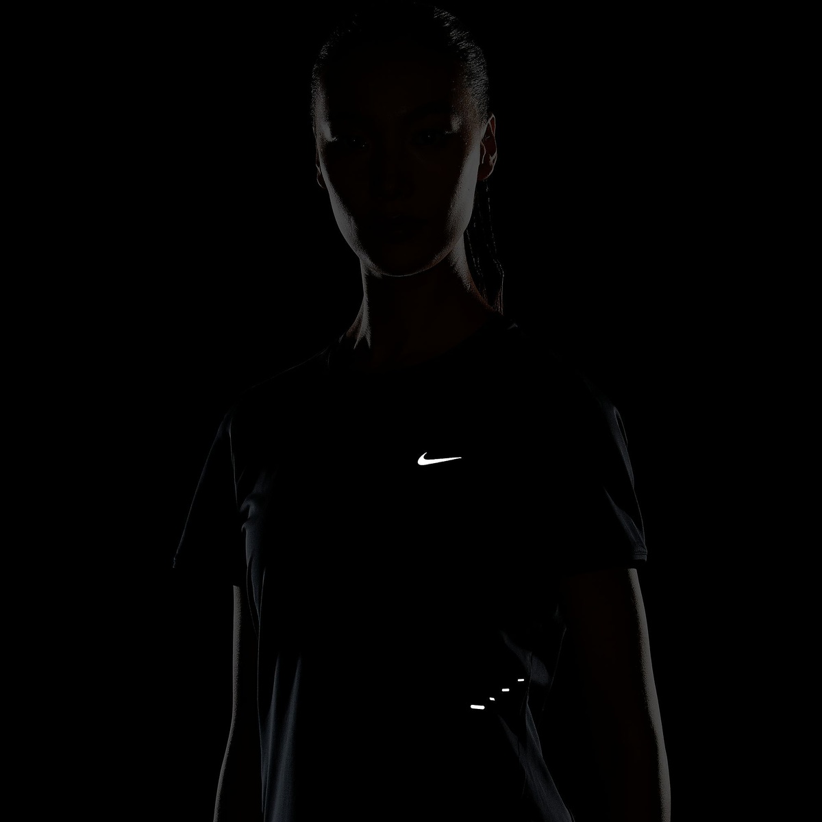 ナイキ ウィメンズ スウィフト DF S/S トップ