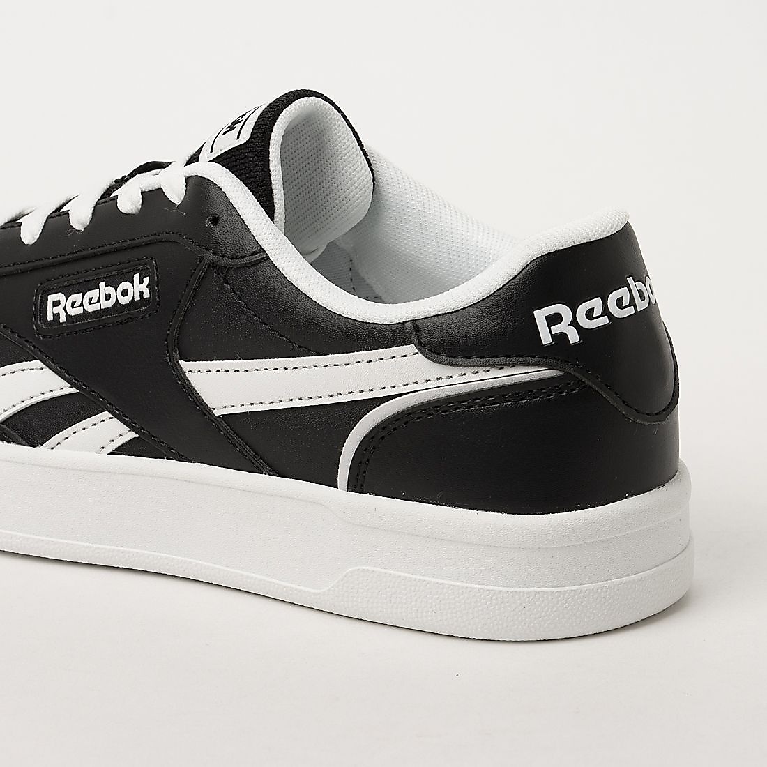 マッチ プライム V2 / REEBOK MATCH PRIME V2 (フットウェアホワイト)