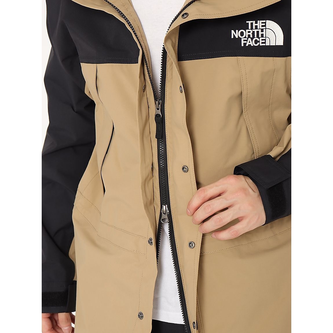 Mountain Light Jacket (マウンテンライトジャケット)