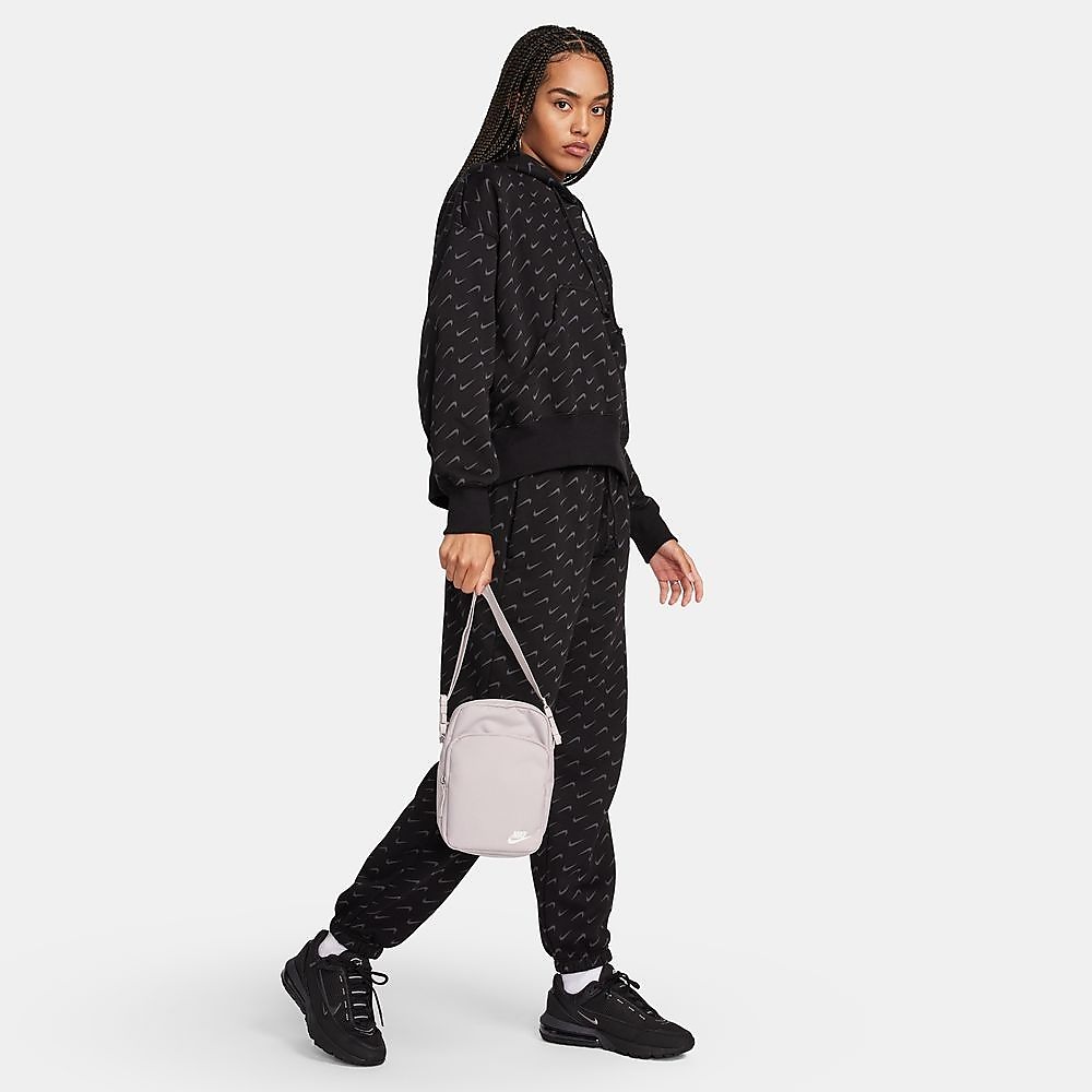 ナイキ ヘリテージ クロスボディ