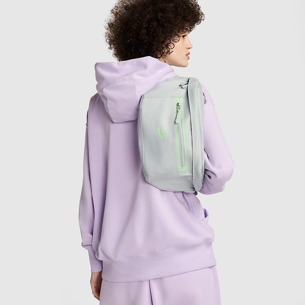 Nike Elemental Premium