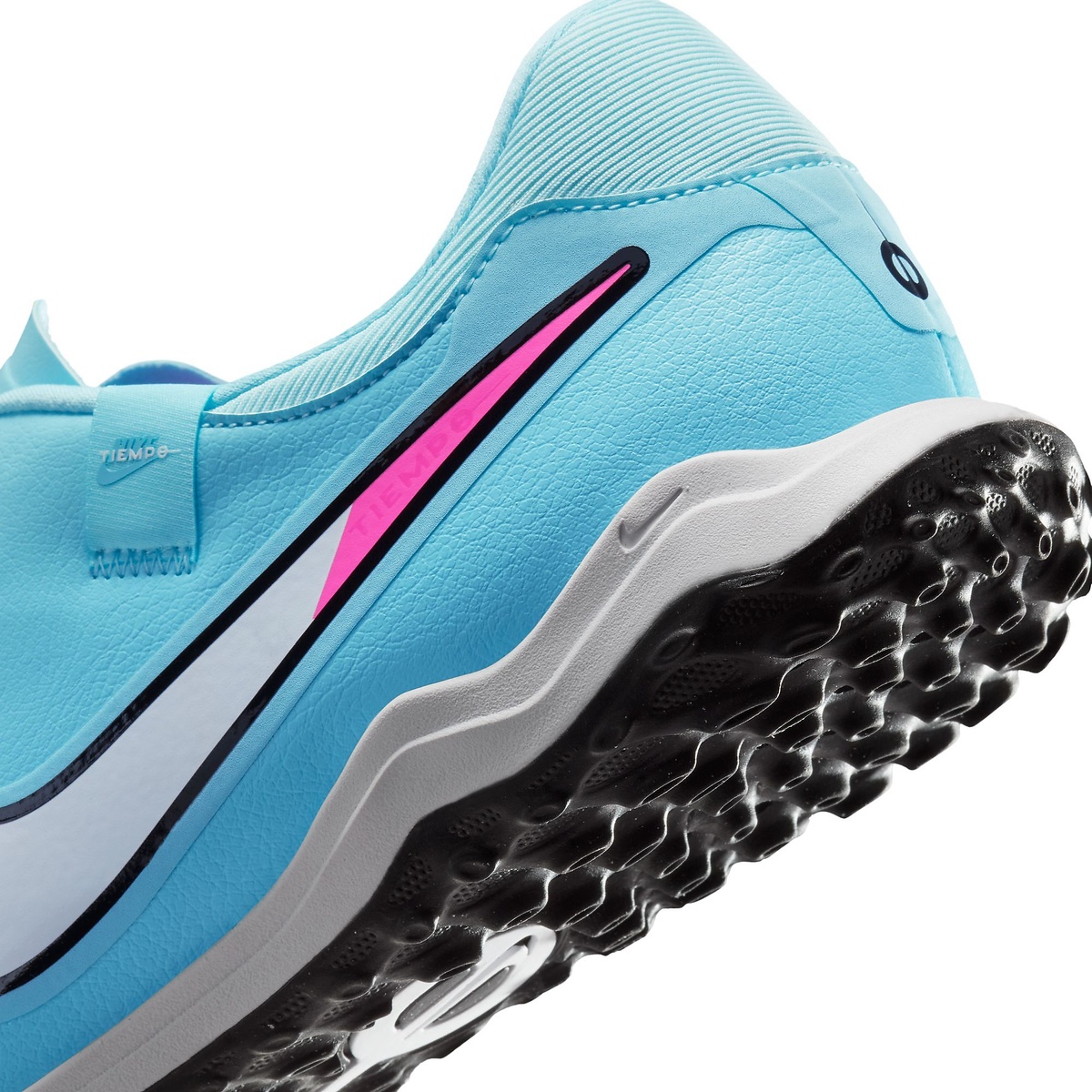 ナイキ レジェンド 10 アカデミー TF