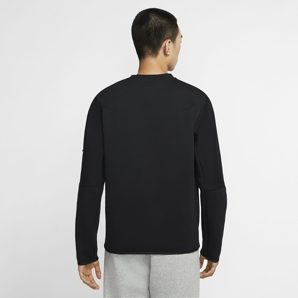 ナイキ テックフリース クルー