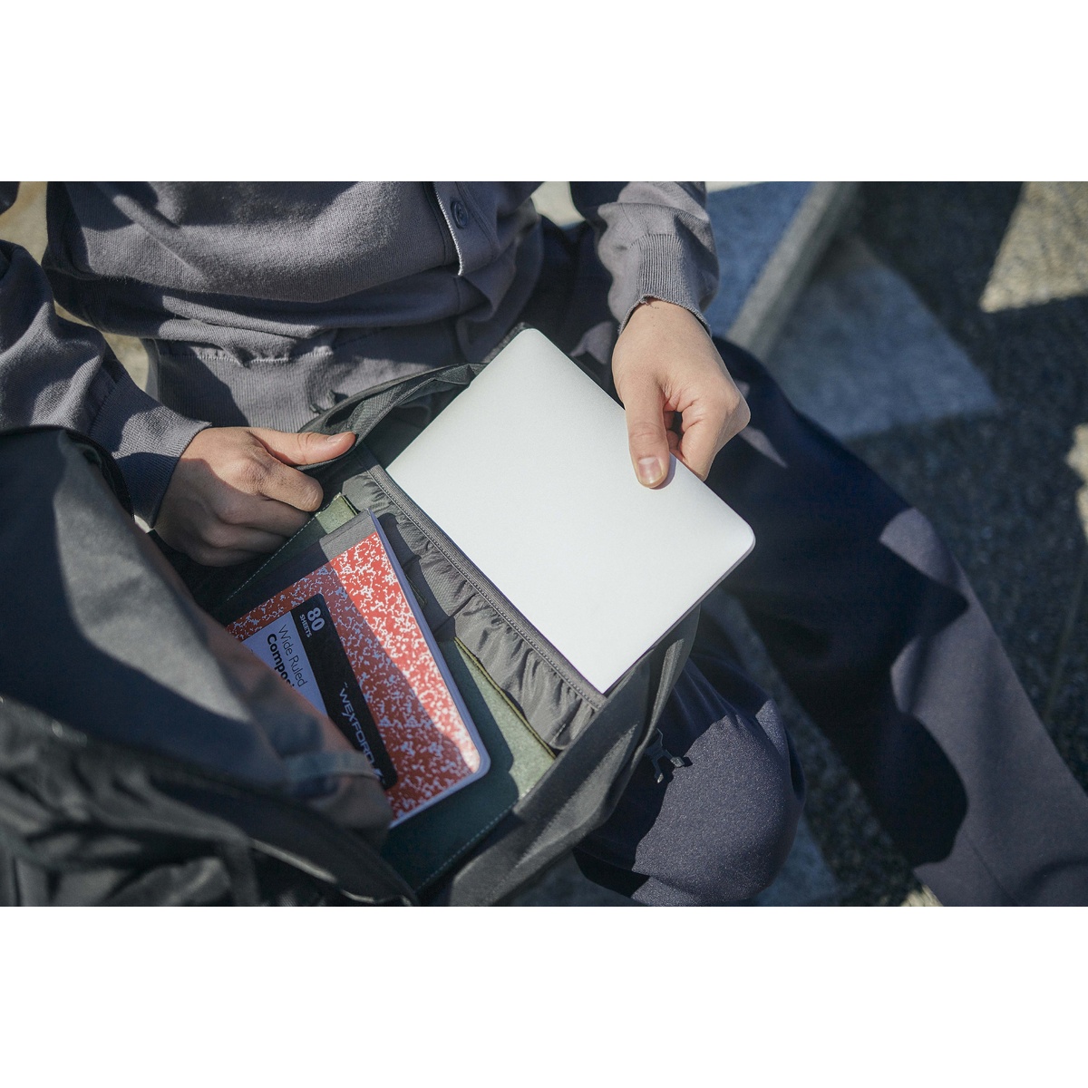 エスリア 30 (グレー)