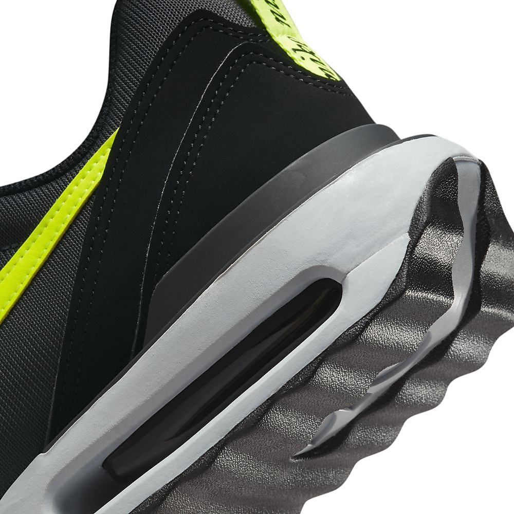 ナイキ エア マックス DAWN