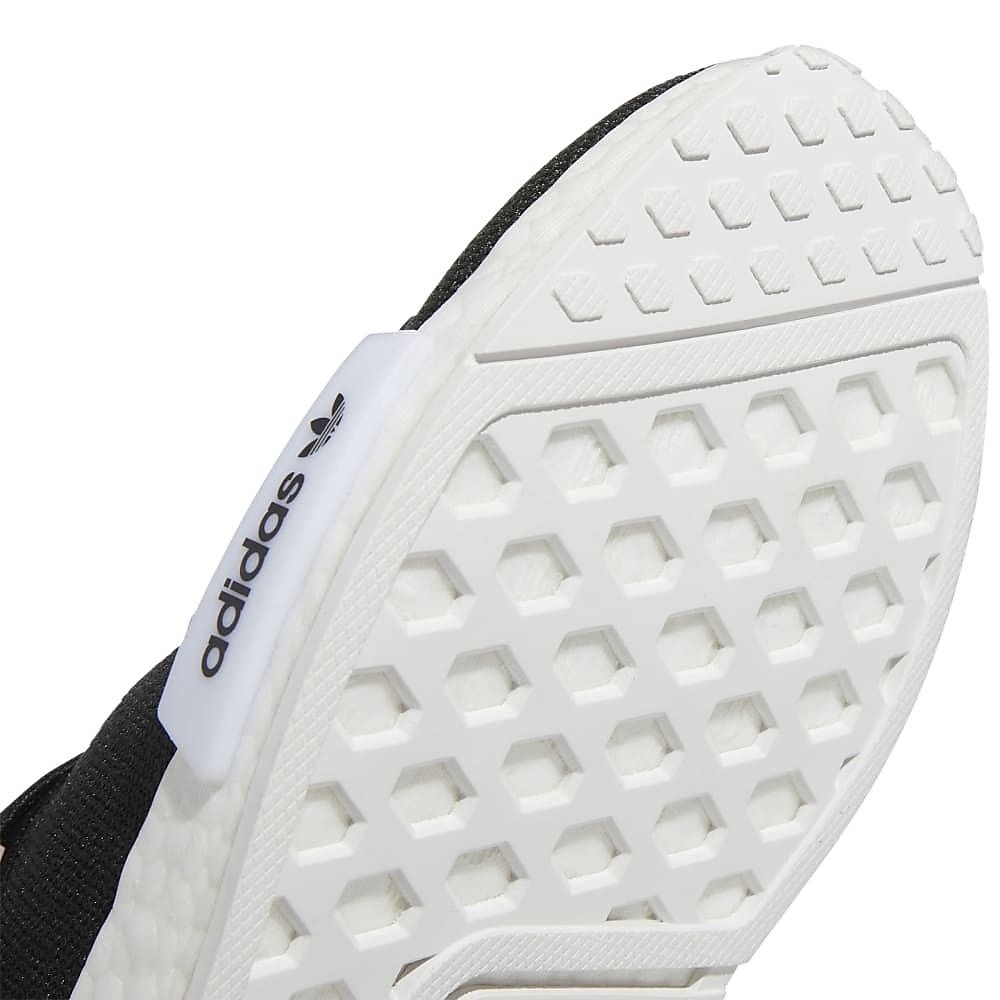 NMD_R1 W