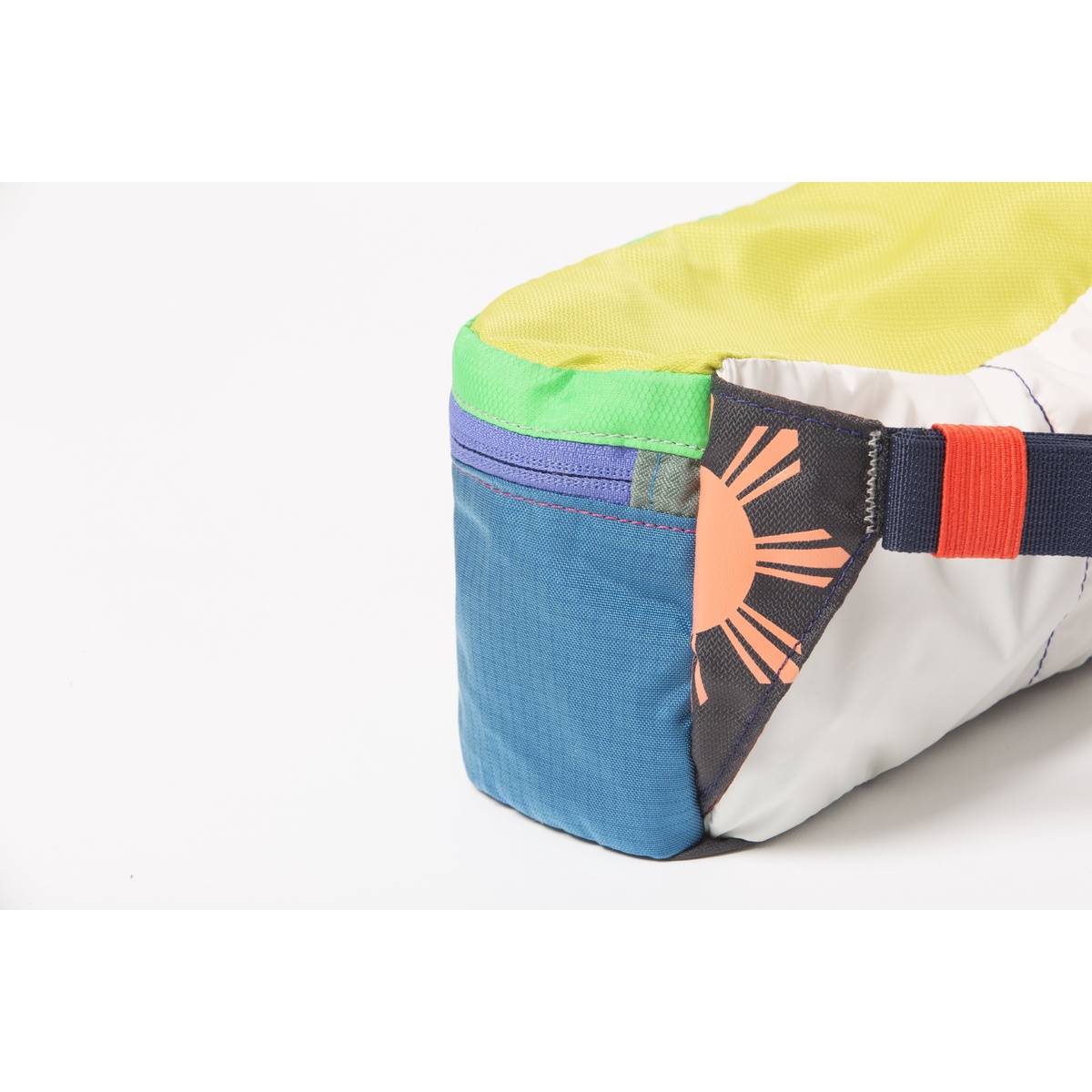 BATAAN FANNY PACK DEL DIA(バターン ファニーパック デルディア)