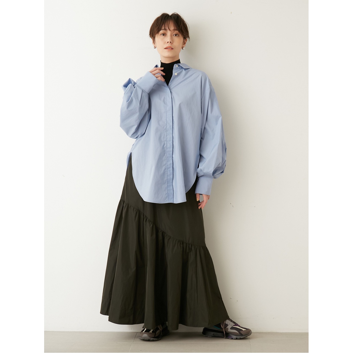 ボリュームスリーブタックブラウス